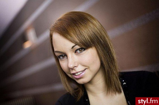 Średnie Fryzury