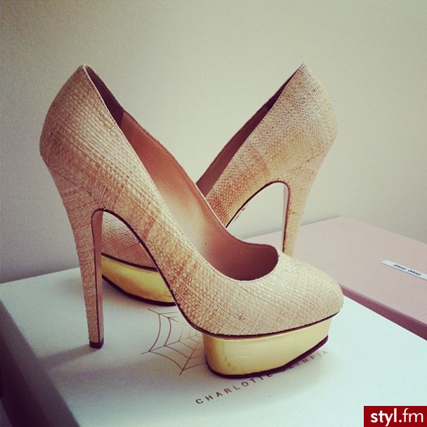 Szpilki Buty Moda