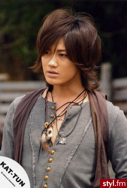 jin akanishi. jin akanishi <3 on jest cudowny >< 
*___* - Krótkie Fryzury