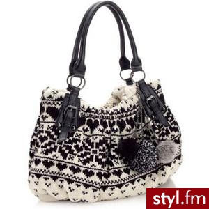 Fairisle Knitted Pom Pom Bag at Accessorize - Polyvore. Pobrano ze strony: http://www.polyvore.com/fairisle_knitted_pom_bag_at/thing?id=24404867 - Pozostałe Torebki Moda