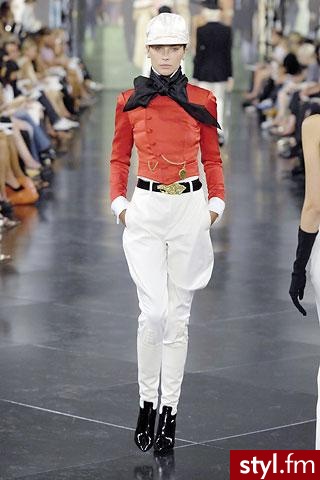 kostium. Ralph Lauren
Jeżeli już jest proszę o link - Pozostałe Ciuchy Moda