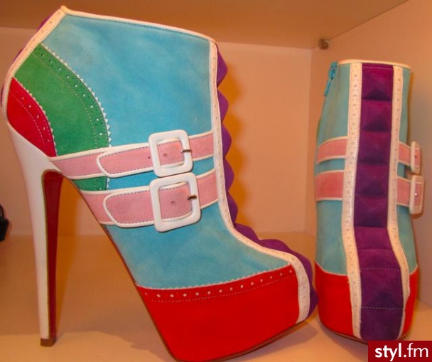 Pozostałe Buty Moda