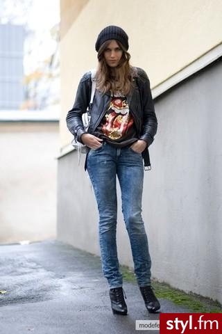 Jeżeli zdjęcie znajduje się już w galerii poproszę o link - Moda uliczna Inne Moda