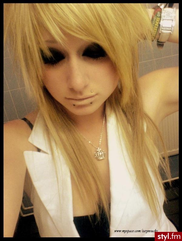 EMO Alternatywne Średnie Fryzury