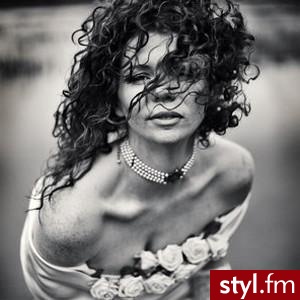 Kręcone Na co dzień Średnie Fryzury