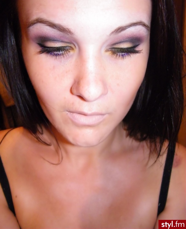 purple, yellow and violet glitter - Wieczorowe Makijaże