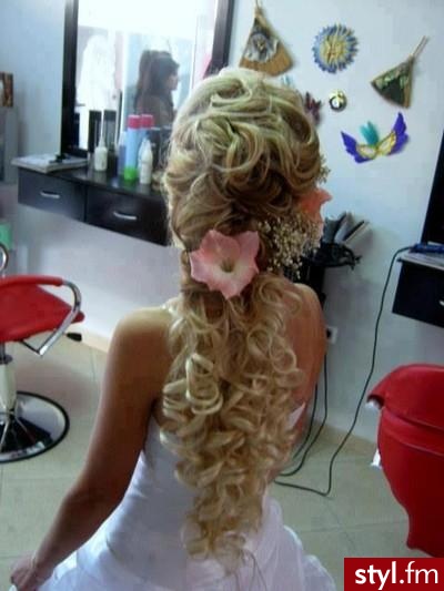 Blond Upięcie Kręcone Ślubne Długie Fryzury