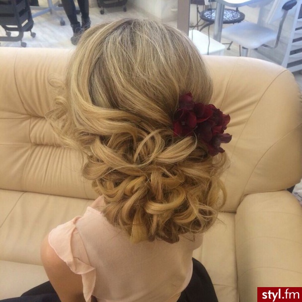 Blond Upięcie Kręcone Ślubne Długie Fryzury