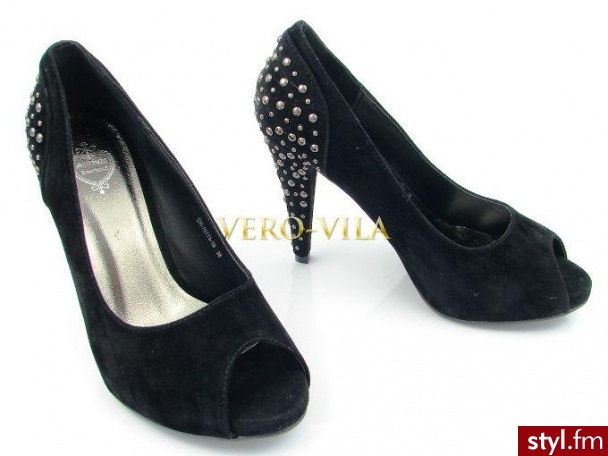 V-V ! ZMYSŁOWE OBCAS W ĆWIEKI. Pobrano ze strony: http://moda.allegro.pl/item1034432522_v_v_zmyslowe_obcas_w_cwieki_11cm_37.html - Pozostałe Buty Moda