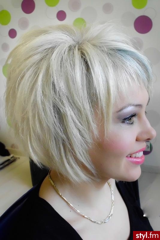 Blond Rozpuszczone Proste z grzywką Wieczorowe Krótkie Fryzury