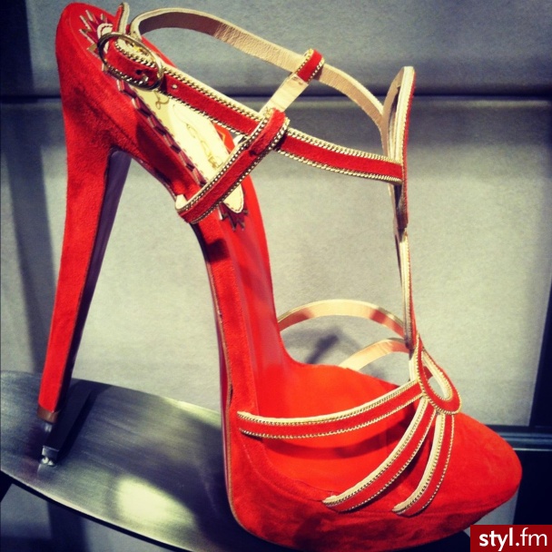Szpilki Buty Moda