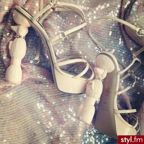 Szpilki Buty Moda