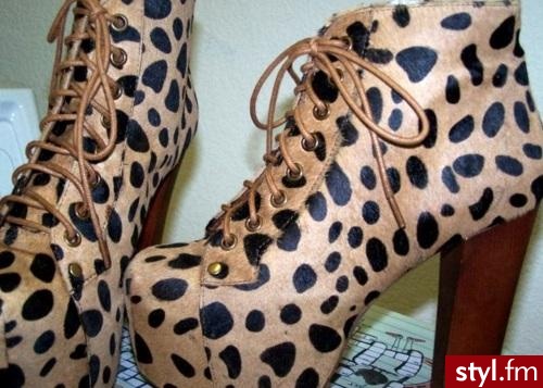Pozostałe Buty Moda