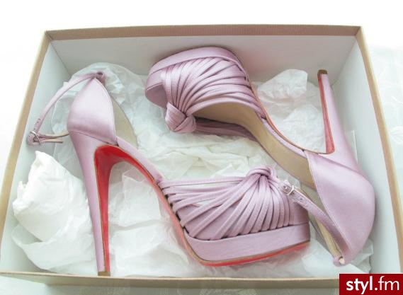 Szpilki Buty Moda