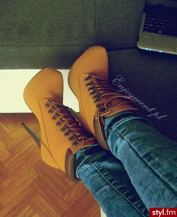 www.enjoyment.pl - Botki Buty Moda