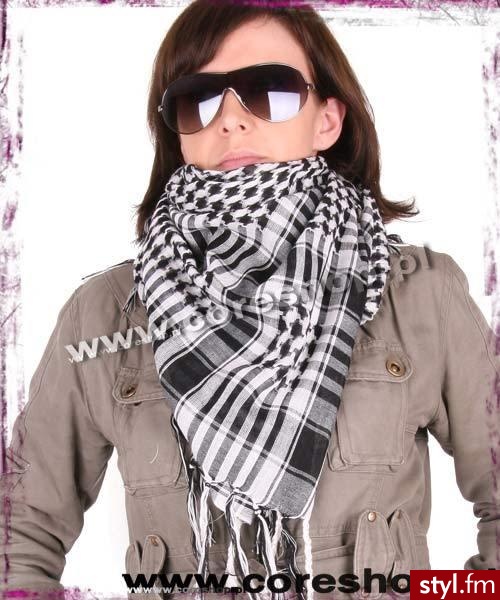 http://allegro.pl/item612162395_arafatka_czarno_biala_arafatki_emo_ska_rock.html - Misz-masz