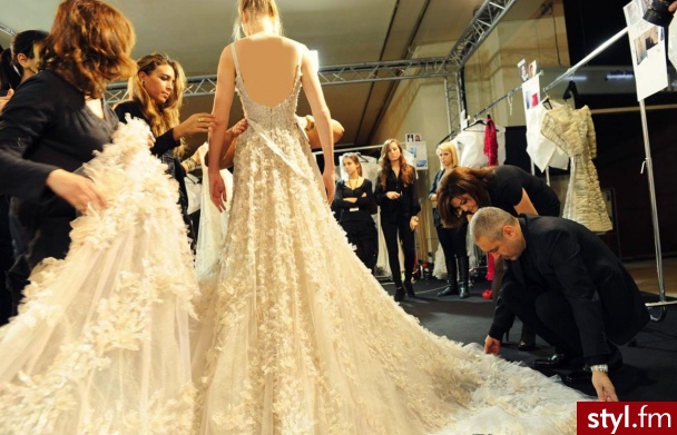 Sukienki Moda