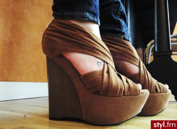 sukieneczki i buty - Sukienki Moda