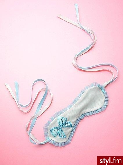 zmruż oczy i zakryj je tą śliczną maską od Victoria's Secret - 12.99$ - Gadżety Inne Moda