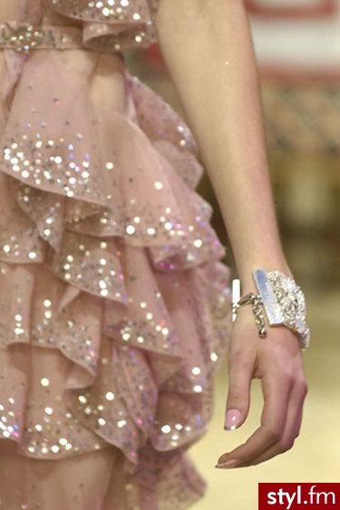 szkoda ze nie cala. material sliczny - Pozostałe Ciuchy Moda