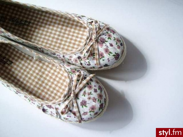 Pozostałe Buty Moda