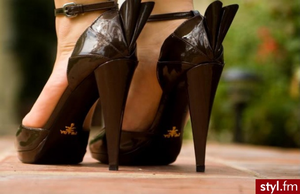 Jeżeli zdjęcie znajduje się już w galerii poproszę o link - Pozostałe Buty Moda