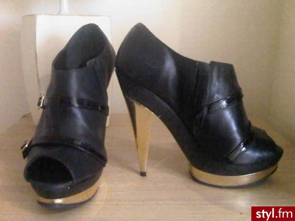Pozostałe Buty Moda