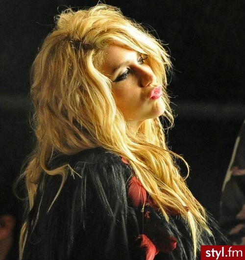 kesha - Długie Fryzury