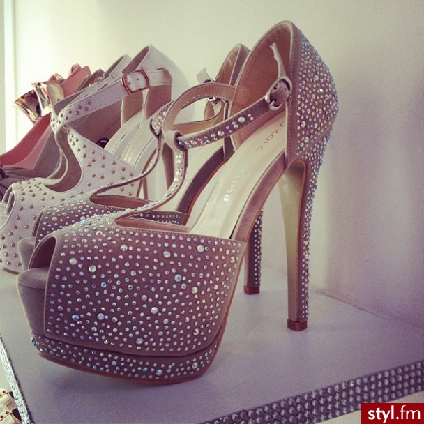 Szpilki Buty Moda