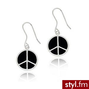 Sterling Silver Black Enamel Peace Sign Earrings | Overstock... - Polyvore. Pobrano ze strony: http://www.polyvore.com/sterling_silver_black_enamel_peace/thing?id=16393616 - Pozostałe Dodatki Moda