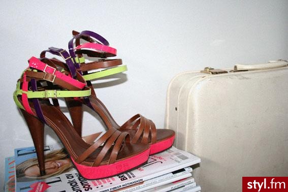 Jeżeli zdjęcie znajduje się już w galerii poproszę o link - Pozostałe Buty Moda