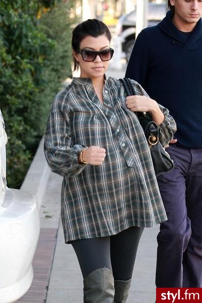 Kourtney Kardashian and Scott Disick in Beverly Hills - Moda uliczna Inne Moda