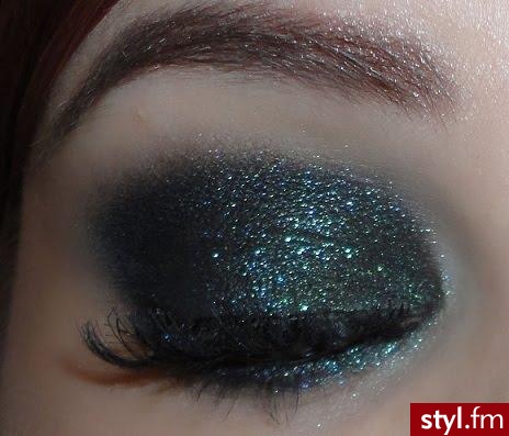 makijaż. Eyes
MAC- She Who Dares from the Maleficent Venomous Villains collection
Lashes
Ardell Demi-wispies - Makijaże