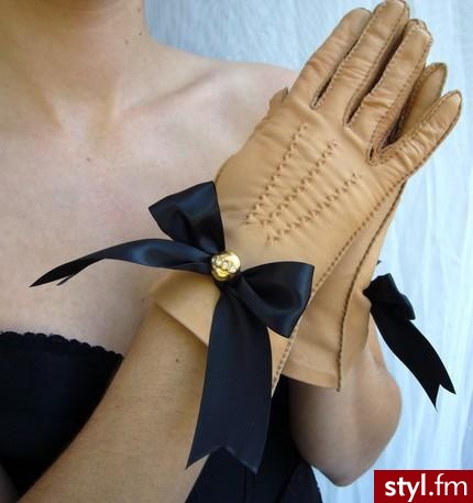 Jeżeli zdjęcie znajduje się już w galerii poproszę o link - Pozostałe Dodatki Moda