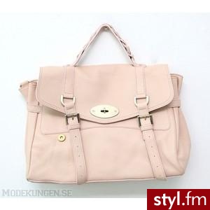 V - Polyvore. Pobrano ze strony: http://www.polyvore.com/cgi/thing?id=15302653 - Pozostałe Torebki Moda