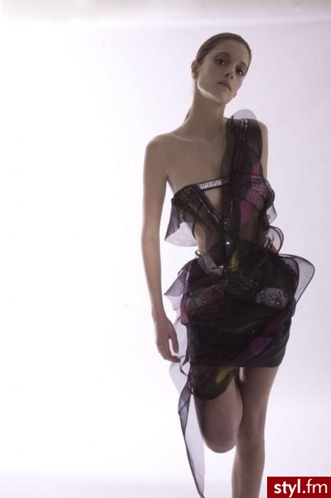 Sukienki Moda