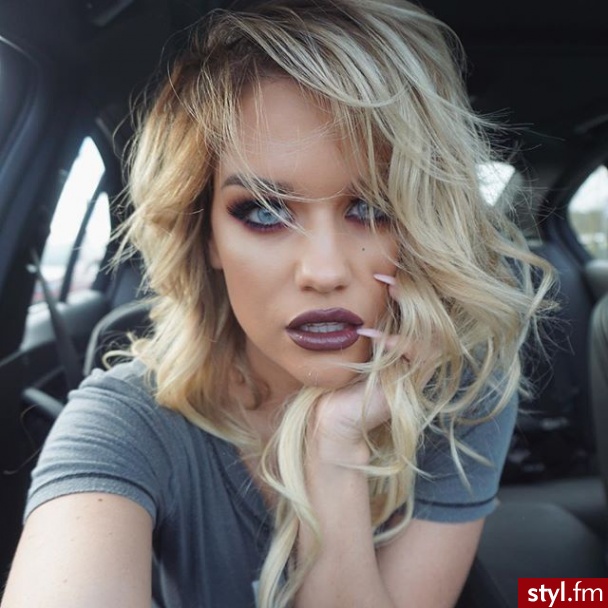 Blond Rozpuszczone Kręcone Na co dzień Długie Fryzury
