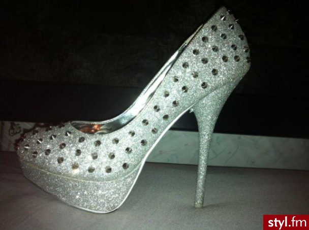 Szpilki Buty Moda
