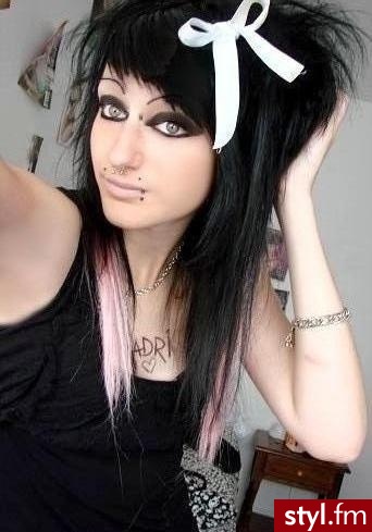 EMO Alternatywne Średnie Fryzury