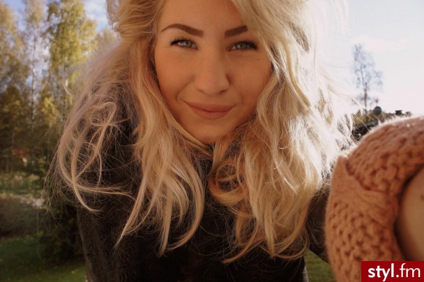 Blond Rozpuszczone Kręcone Na co dzień Długie Fryzury