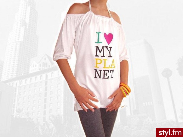 Dostępna na Allegro za 39,90 zł :) Także w dwóch innych kolorach ;) - Pozostałe Ciuchy Moda