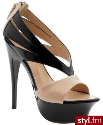 buty. Giuseppe Zanotti
Jeżeli już jest proszę o link - Pozostałe Buty Moda