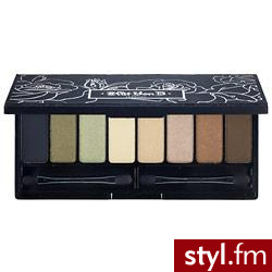 Kat Von D dla Sephory. W skład jej kolekcji wchodzą m.in. dwie palety cieni - Ludwig (na cześć jej kota; pierwsze oraz drugie zdjęcie w mojej galerii) oraz Beethoven (trzecie zdjęcie). Kat sama zaprojektowała opakowania na kosmetyki :) - Misz-masz