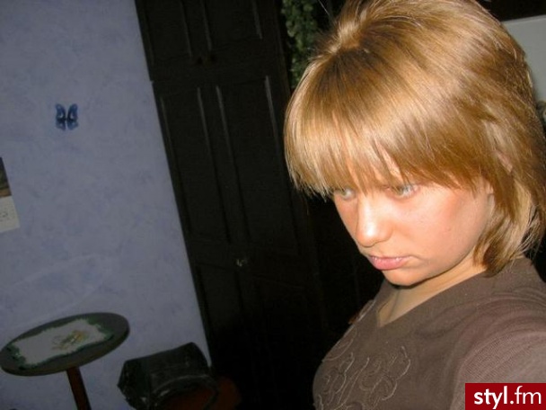 Nowa fryzurka :P:P - Średnie Fryzury