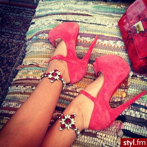 Szpilki Buty Moda