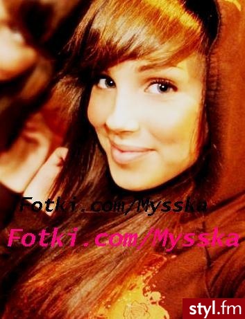 Średnie Fryzury