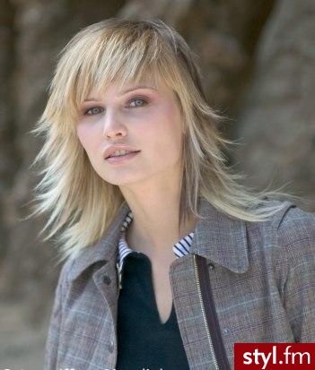 Średnie Fryzury