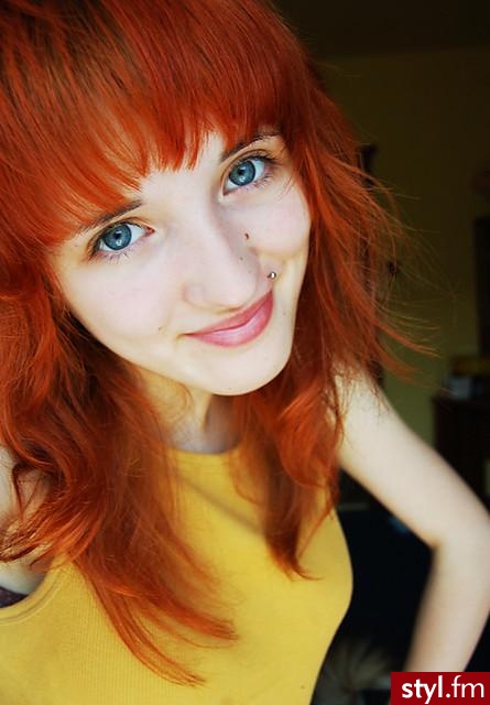 Średnie Fryzury