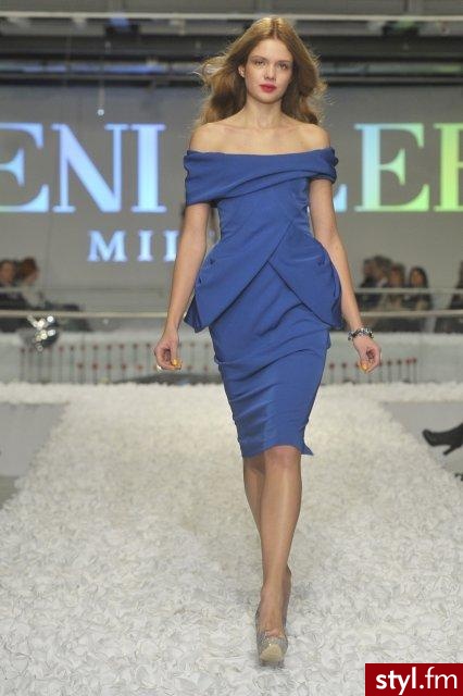 Sukienki Moda