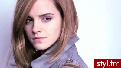 Emma Watson - Burberry 2010 - Średnie Fryzury